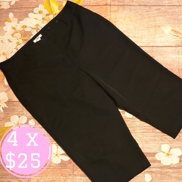 Cato Pants - ⭐ ➕ Cato black capri pants